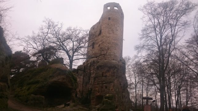 Z mrazivého Valečova bahenní stezkou na Drábské světničky Z mrazivého Valečova bahenní stezkou na Drábské světničky