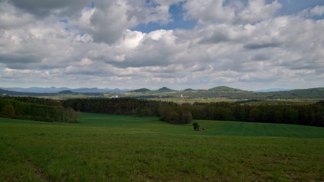 Přeháňky kolem Berštejna aneb nocleh pod převisem