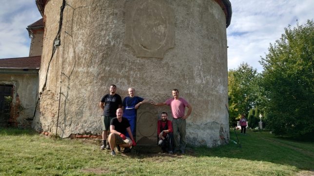 Obnovení náhrobků v Dolní Oldříši, smírčí kříž a Webrův kopec Obnovení náhrobků v Dolní Oldříši, smírčí kříž a Webrův kopec