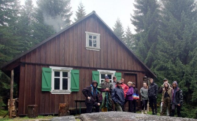 Pytláci v mlze aneb na Jelence bez jelenů Pytláci v mlze aneb na Jelence bez jelenů