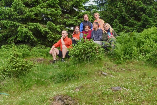 Tradice slunovratu na Smrku, příchod ze Swieradówa Tradice slunovratu na Smrku, příchod ze Swieradówa